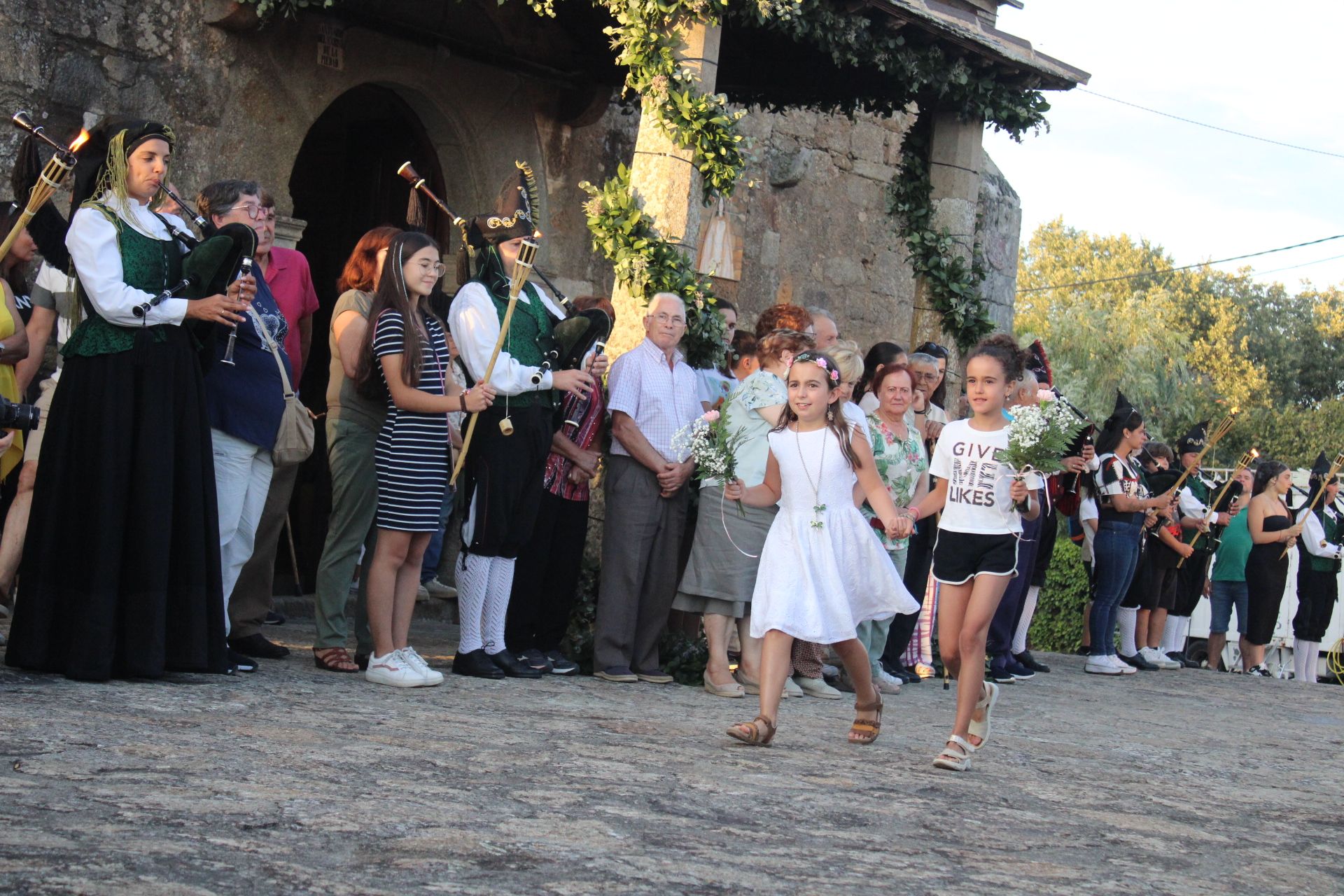 Ofrenda a la Virgen de la Encarnación en Palacios de Sanabria