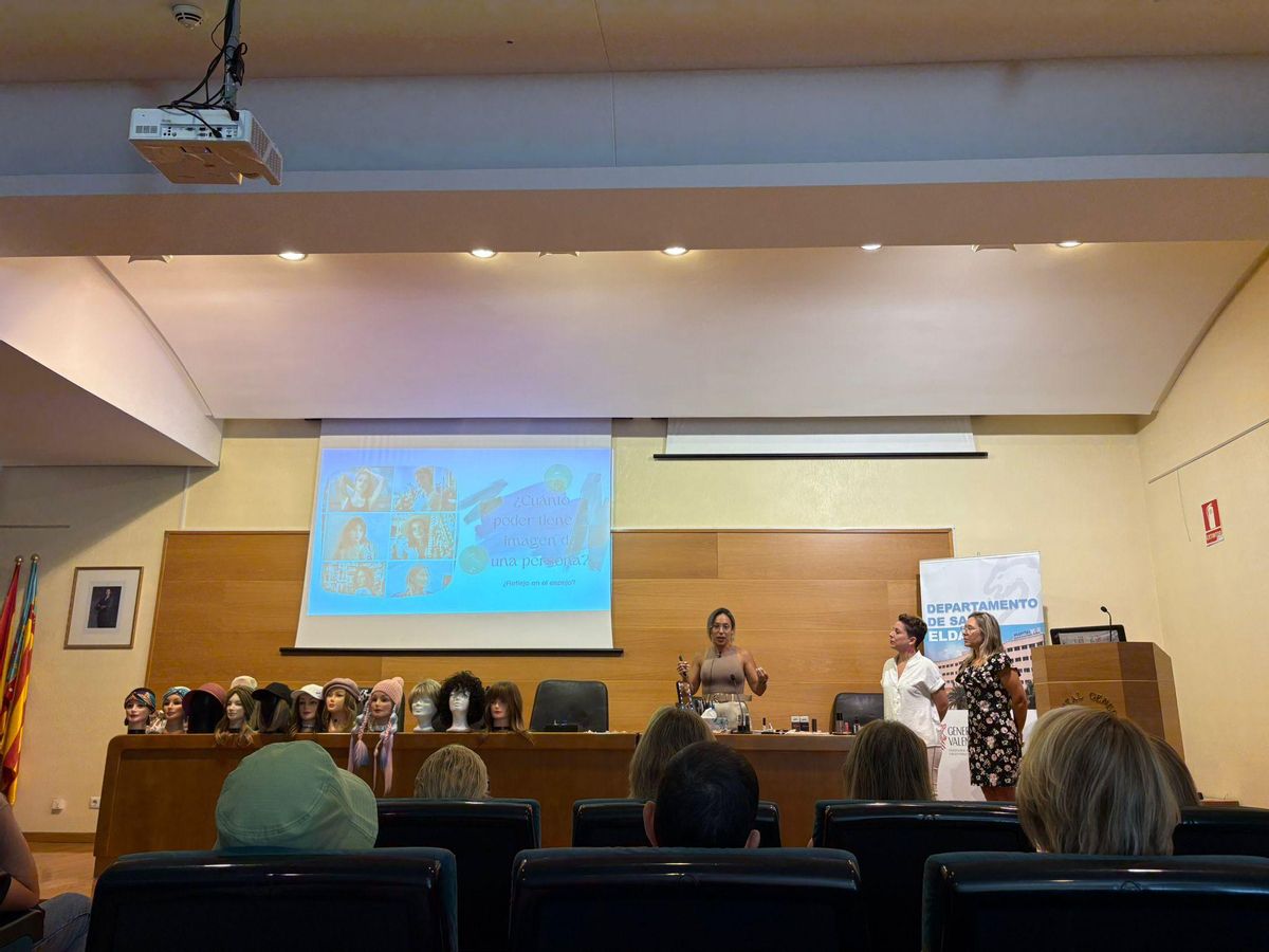 Un momento del taller celebrado este lunes en Elda