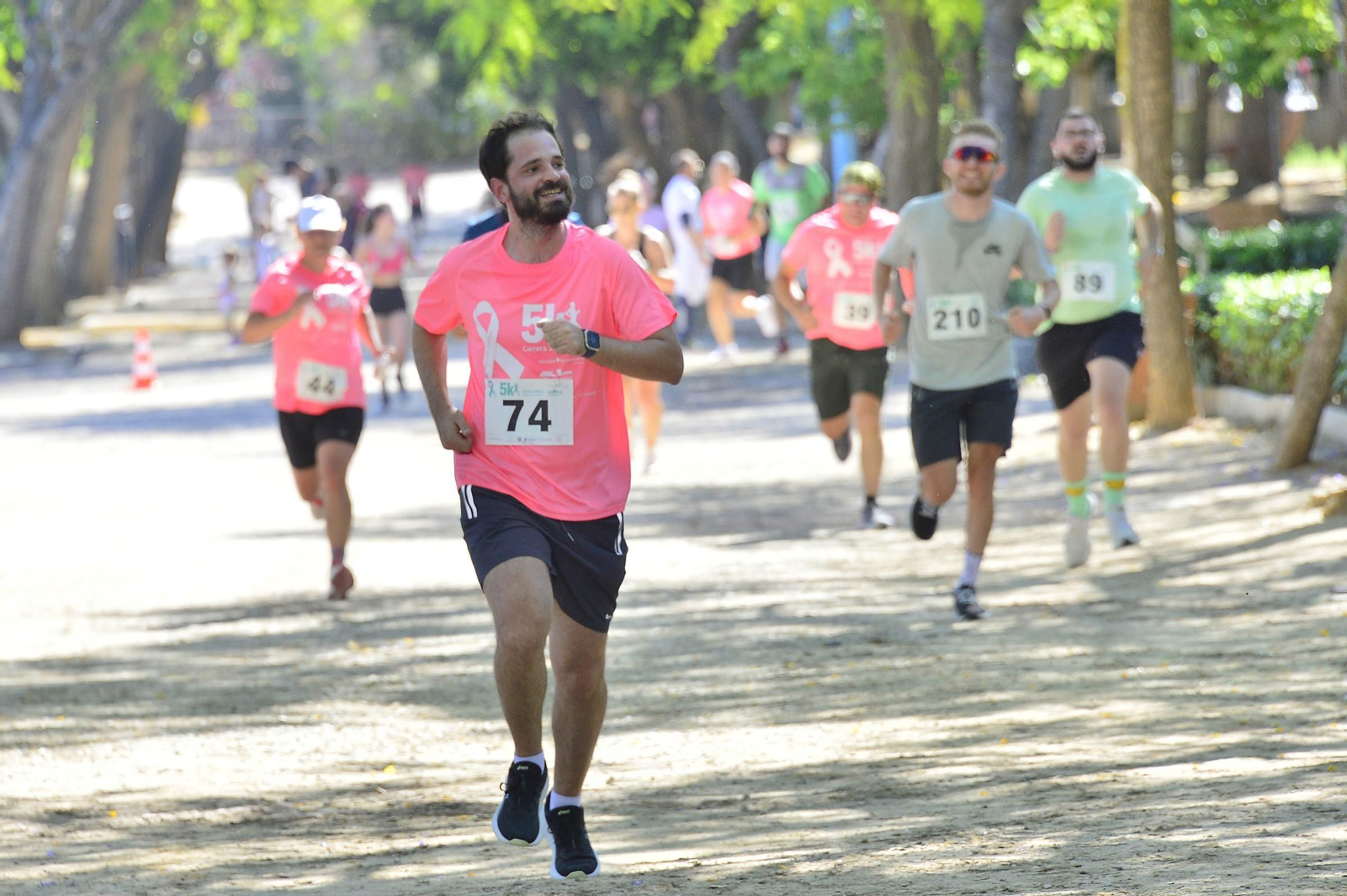 Carrera solidaria organizada por  QUIRÓNSALUD en beneficio de la asociación AFECÁNCER