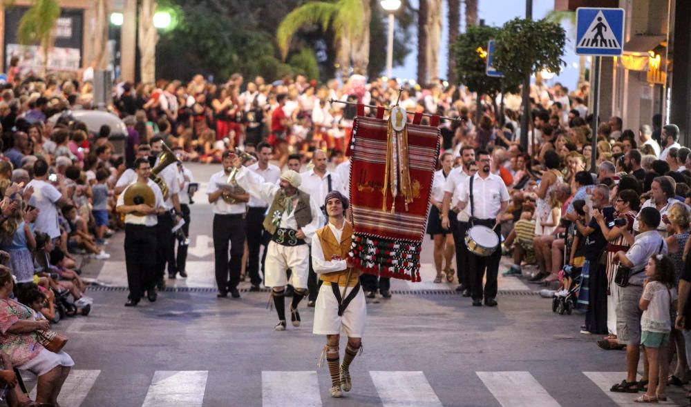 Entrada de bandas en La Vila