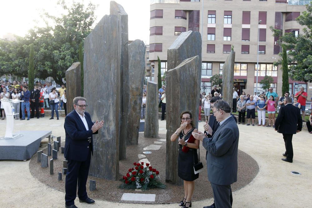 Inauguración del monumento homenaje a las víctimas del metro en el décimo aniversario del accidente