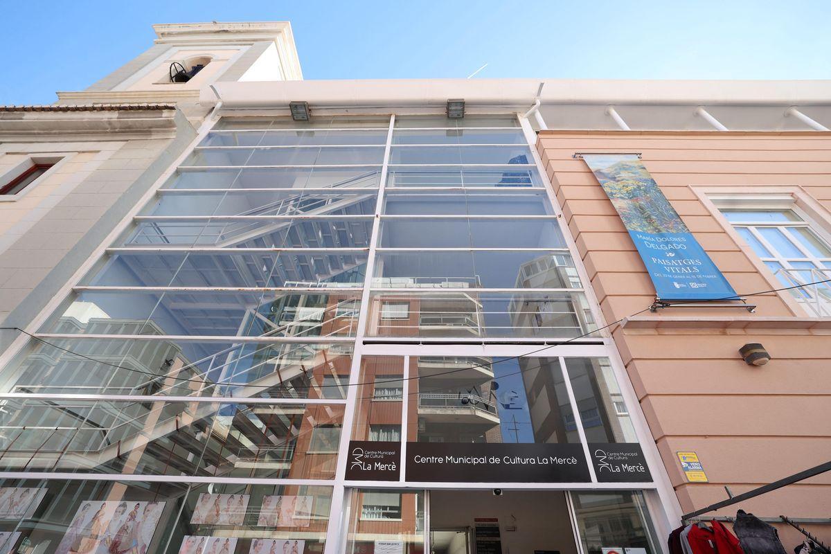 Fachada del CMC La Mercè de Burriana.