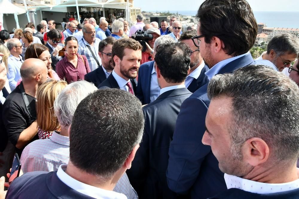 Encuentro de Pablo Casado (PP) con hoteleros en el sur de Gran Canaria