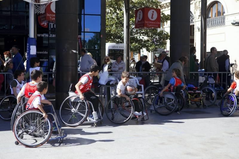 Fotogalería del 'Día del deporte' en la plaza del Pilar