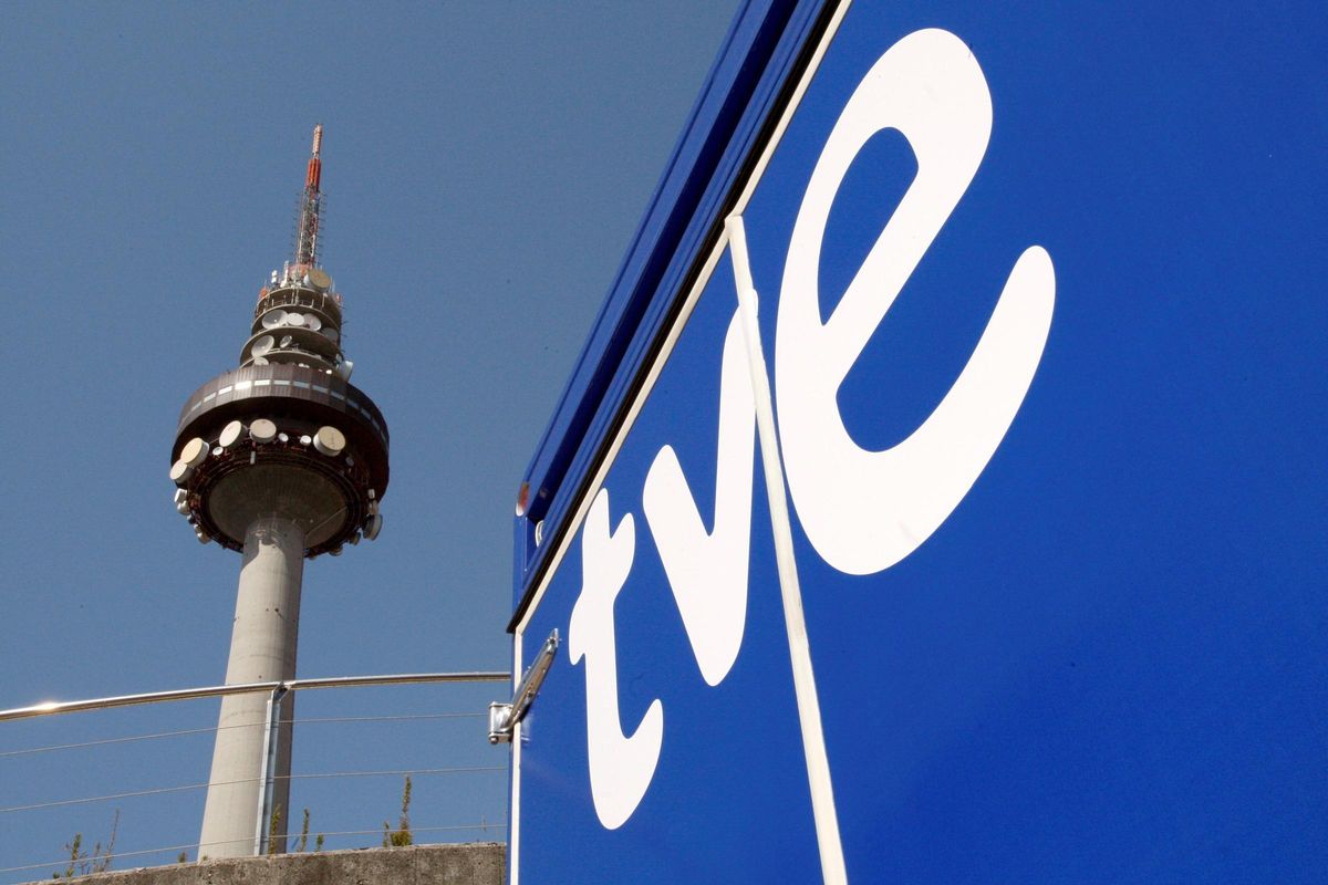 Torre "el pirulí", centro de comunicaciones de RTVE.