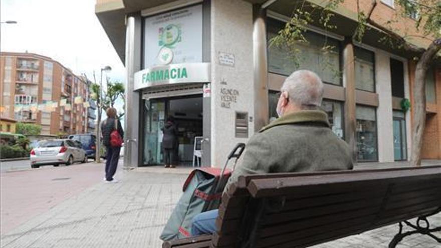 Farmacéuticos de Castellón ven &quot;imposible&quot; vender mascarillas al precio fijado