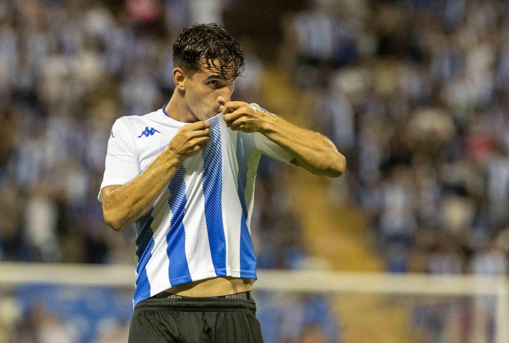 El Hércules se impone 2-0 al Elche en un derbi de nivel en el Rico Pérez