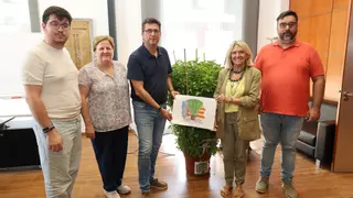 Les 'Alfàbegues' viajan a los pueblos afectados por la dana en un reparto especial