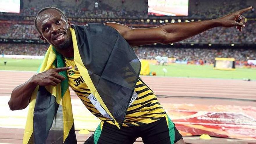 Bolt derrota a Gatlin en la gran final de los 100 metros