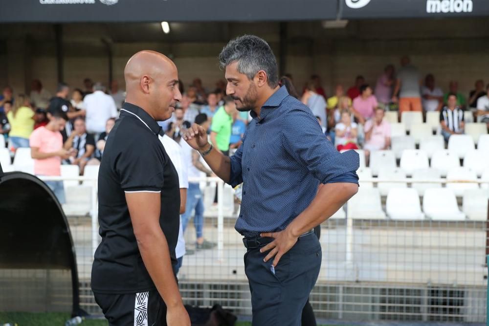 El FC Cartagena da por bueno el empate