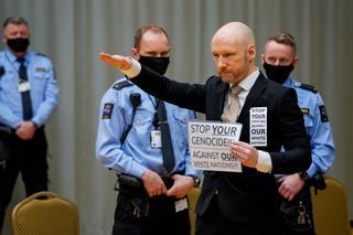 Breivik, el noruego que provocó dos atentados y pide libertad haciendo el saludo nazi