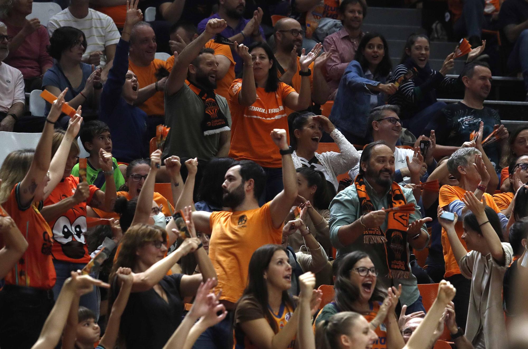 Valencia Basaket - ZVVZ USK Praha de Euroleague Women