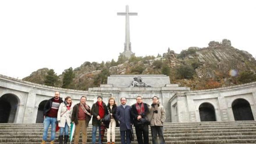 El PSOE visita el Valle de los Caídos i demana enterrar Franco a un altre lloc