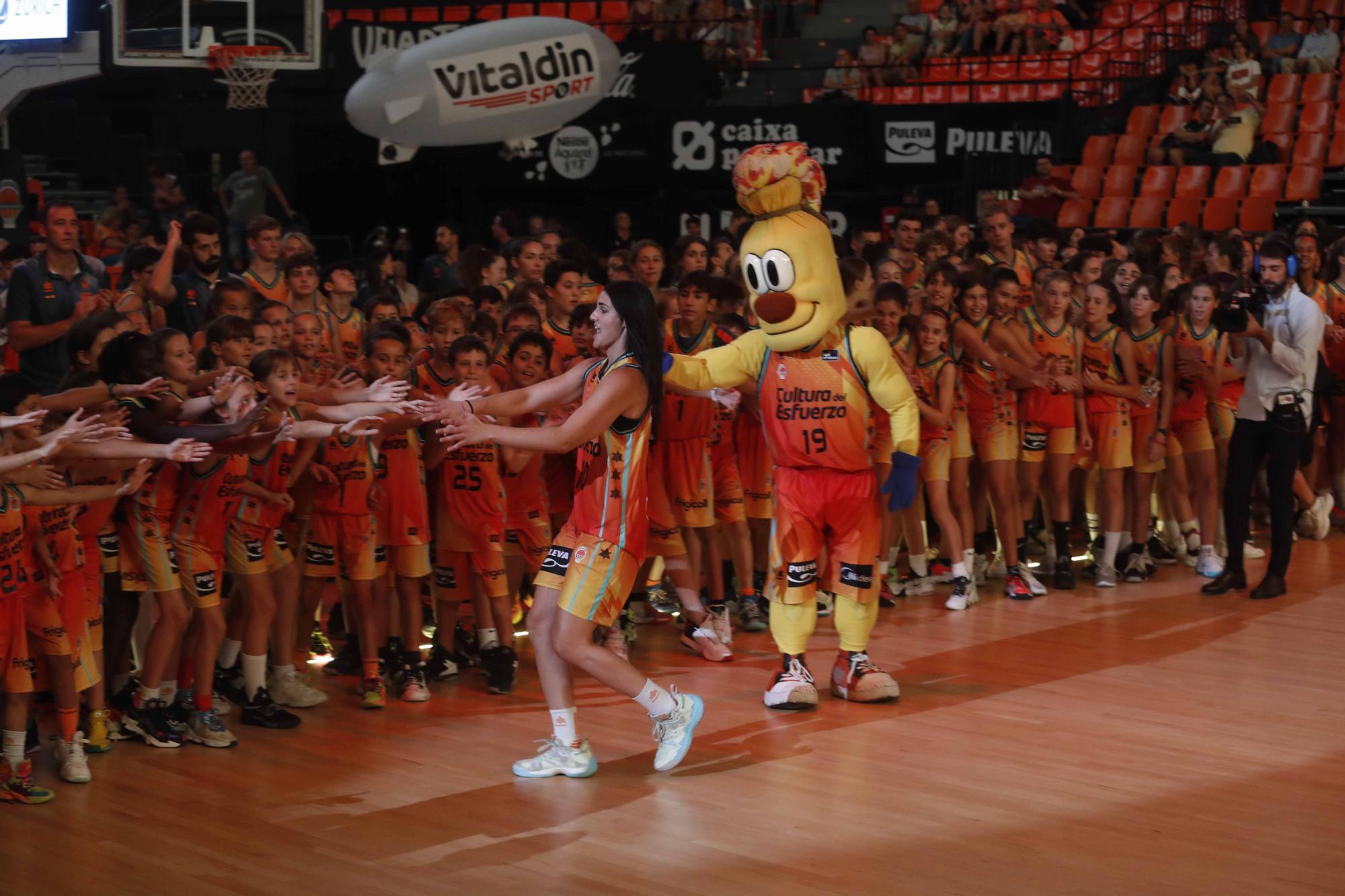Presentación del Valencia Basket en La Fonteta
