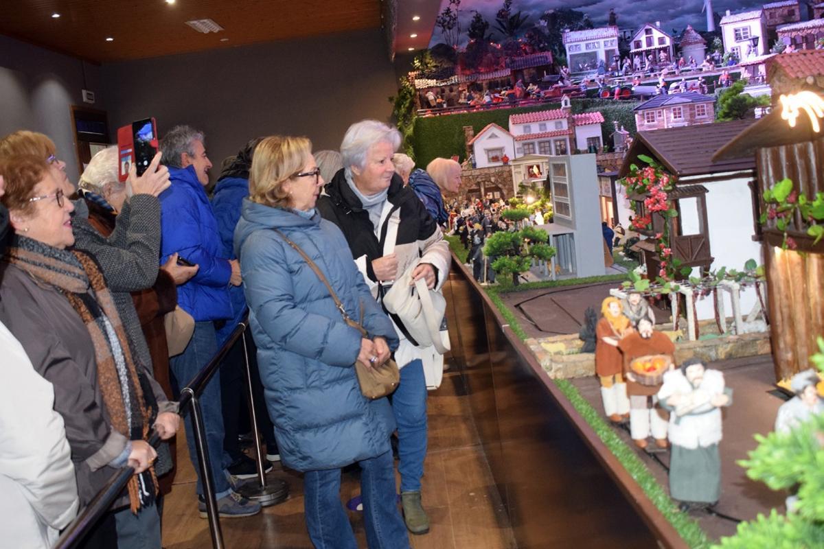 Uno de los grupos organizados que ha visitado el montaje.