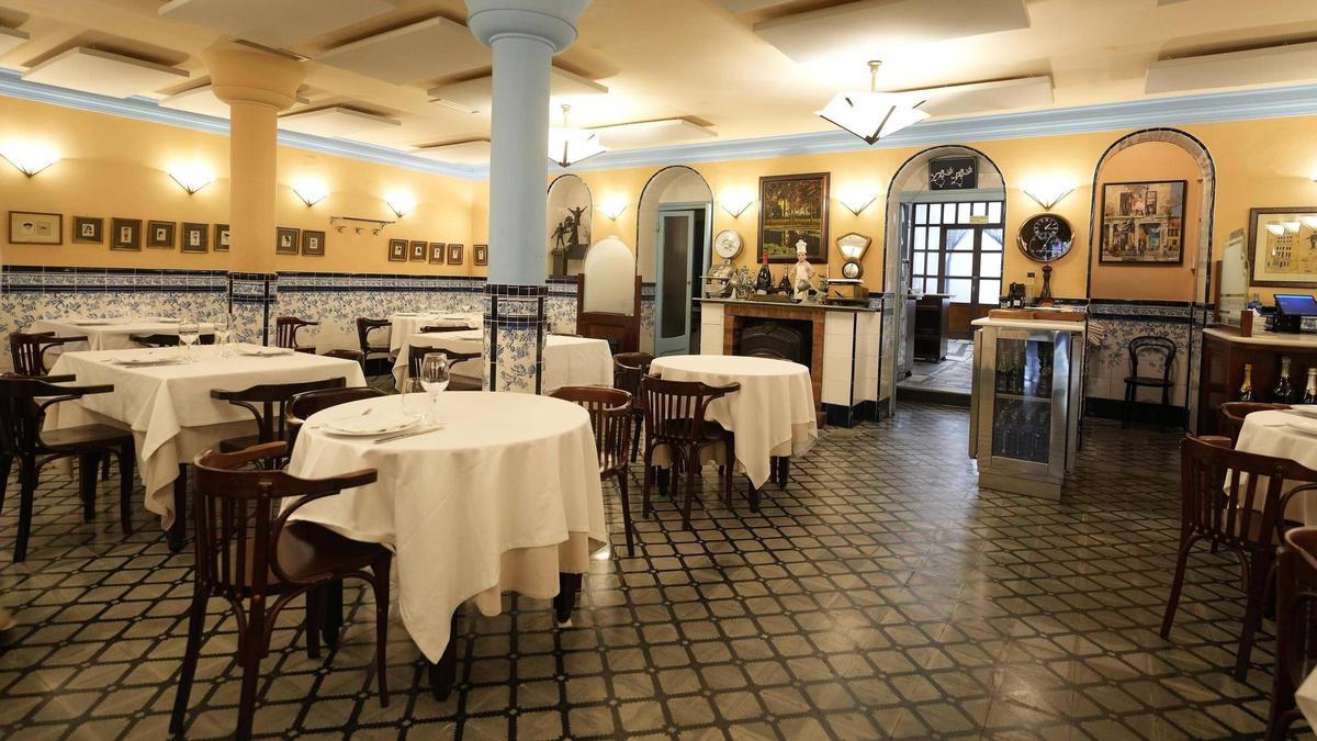 El comedor interior del restaurante Bonanova.