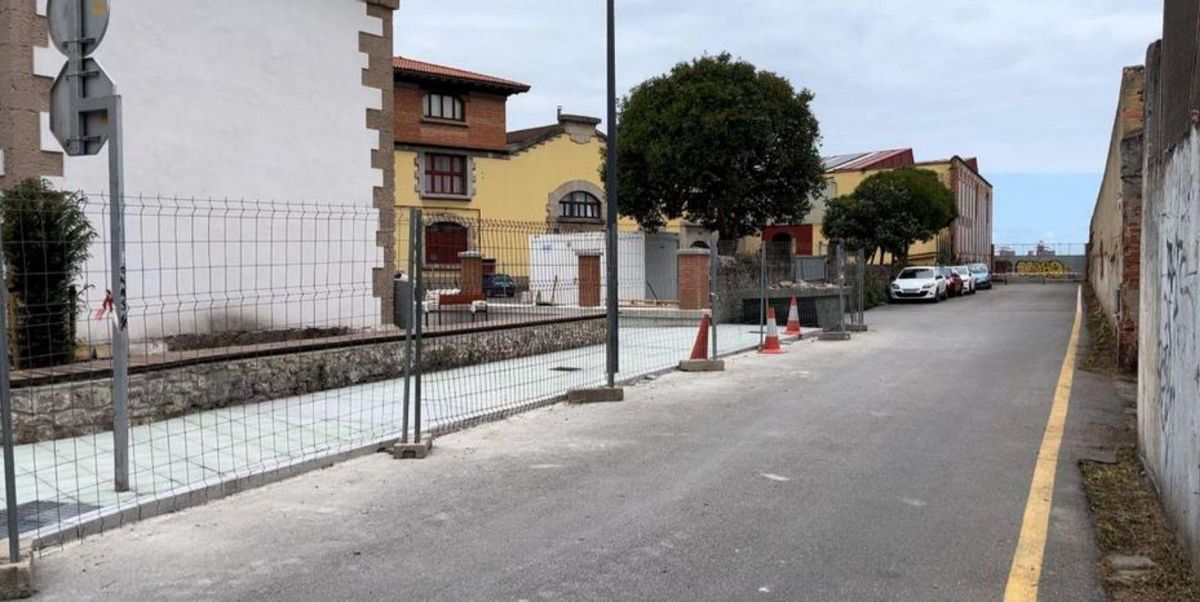 La parte trasera de la nueva plaza de San Esteban del Mar, cuya estética marcará la obra del resto de la calle Palafox.