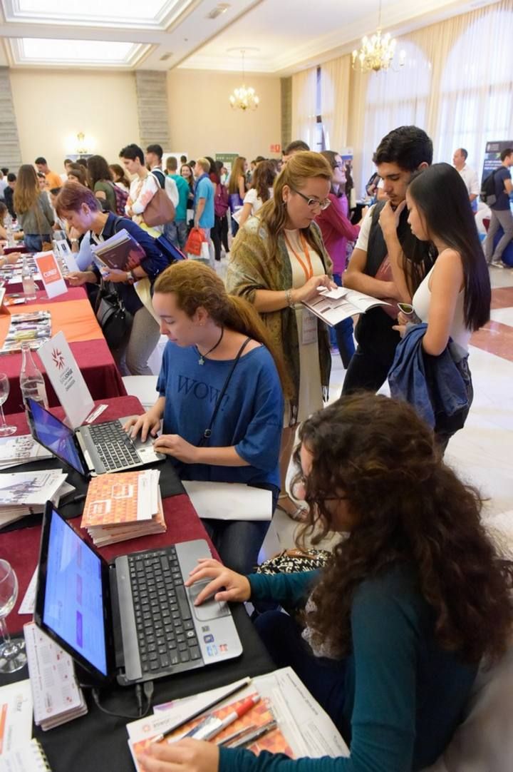 Sal??n de Orientaci??n Universitaria, Unitour, dirigido a alumnos de Bachillerato, padres y educadores