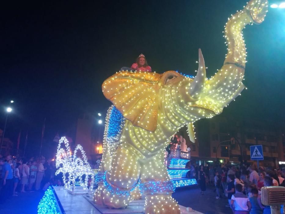 Desfile de carrozas en Toro