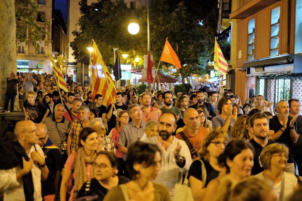 Unas 3.500 personas se manifiestan en Palma a favor del "derecho a decidir de los catalanes"