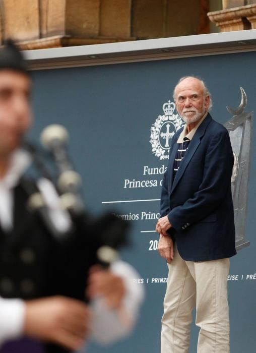 Llegada a Oviedo de Barry Barish, premio Princesa de Asturias de Investigación Científica y Técnica