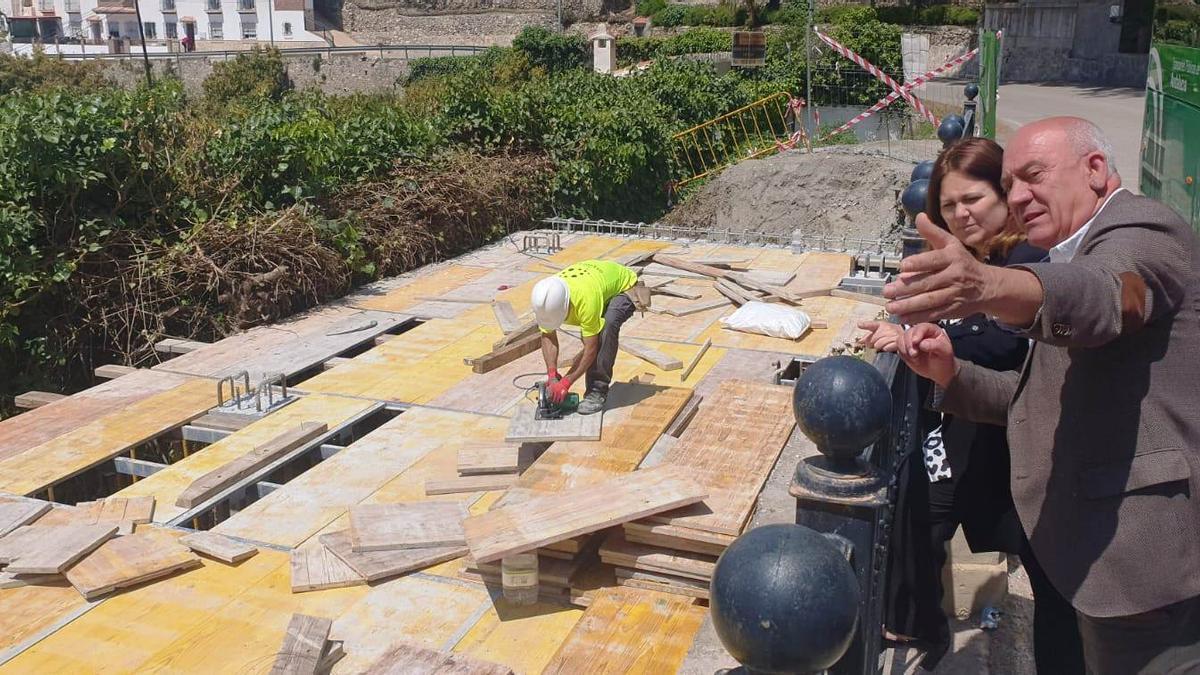 Obra de mejora en el acceso a Cómpeta