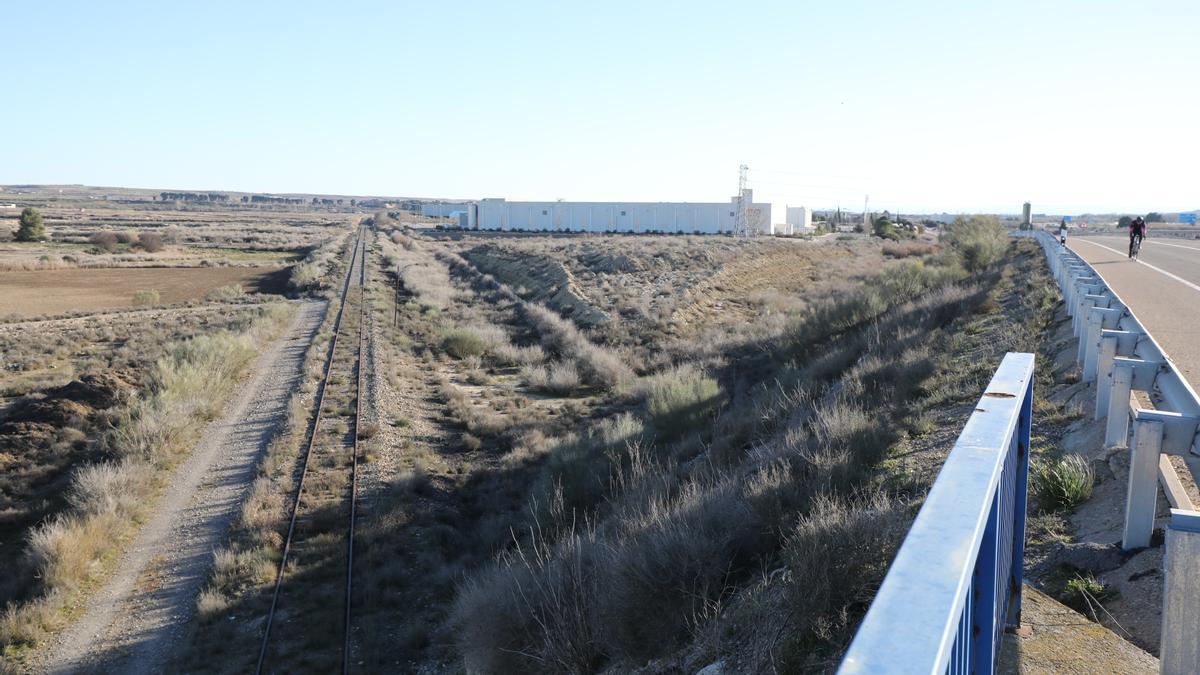 Los terrenos donde se levantará la Plataforma Logística de Zuera, el lugar donde Tata Motors baraja ubicar su fábrica de celdas de baterías.