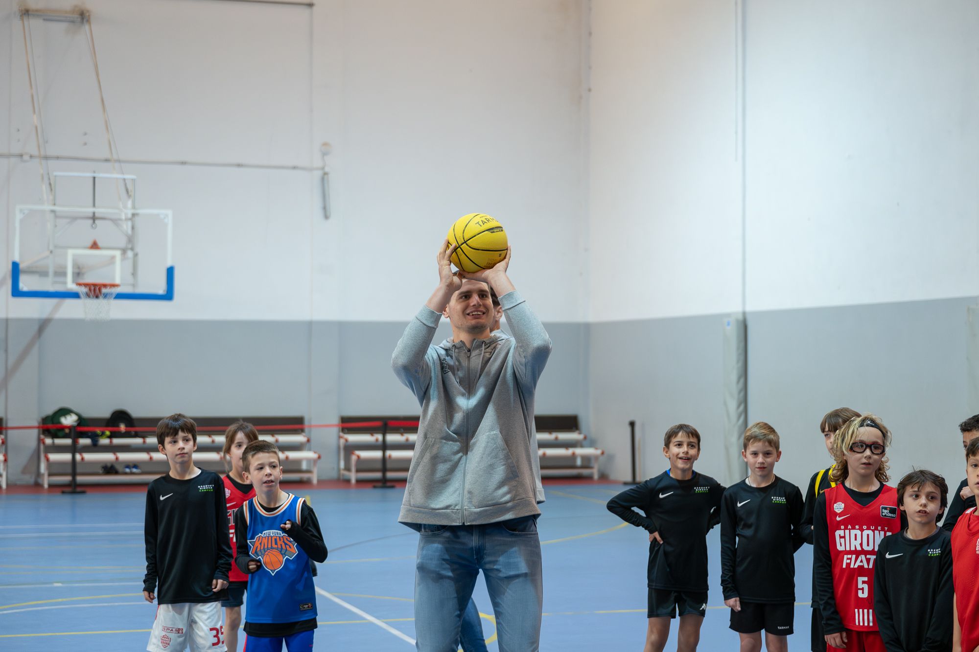 Sergi Martínez i Djordjevic visiten el campus del Bàsquet Girona