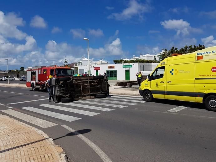 Accidente con vuelco en Playa Blanca