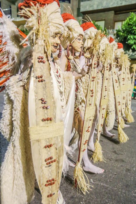 Las comparsas Benimerines y Sarracenos cierran los desfiles de Moros y Cristianos y dan paso hoy a la procesión de San Roque y la Despedida del Santo