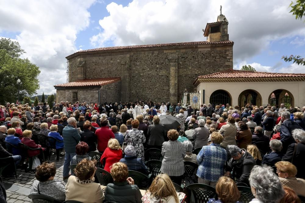 Fiesta del Rito del Beso en La Luz