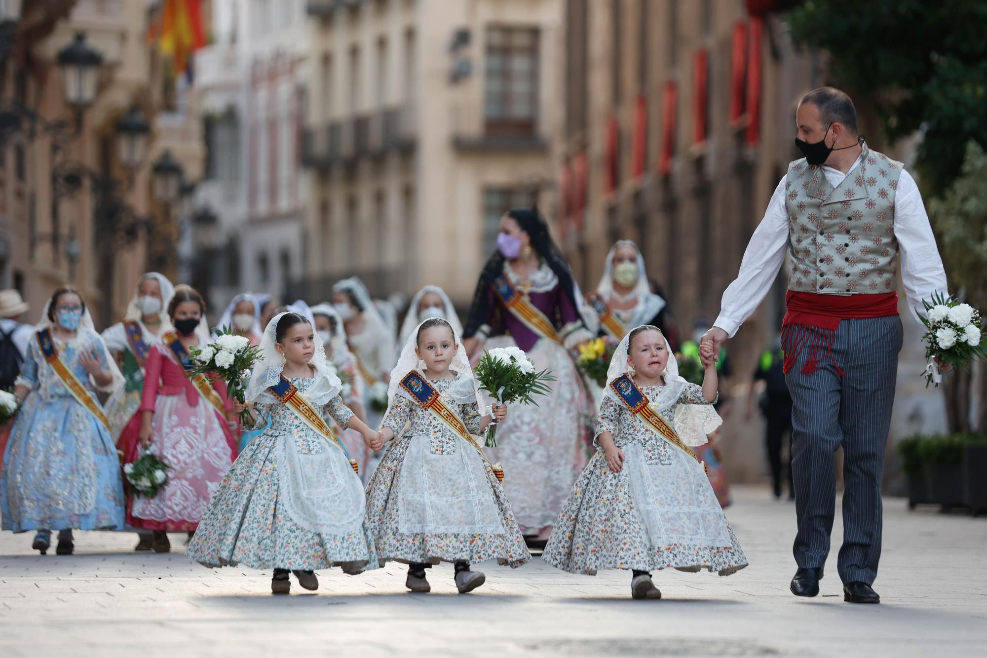 Búscate en el segundo día de Ofrenda por la calle Caballeros (entre las 19.00 y las 20.00 horas)