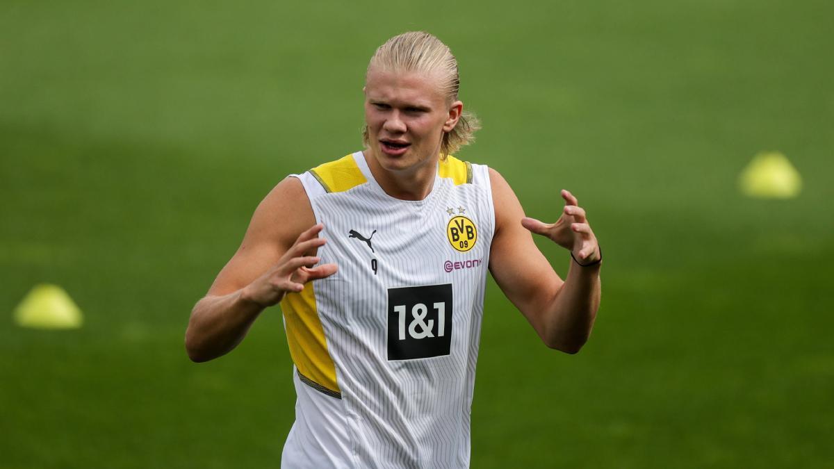 Erling Haaland deja entrever que no se moverá del Borussia Dortmund esta temporada