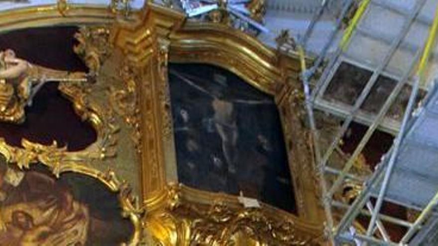 La Comunidad terminará la restauración del retablo de la capilla marraja