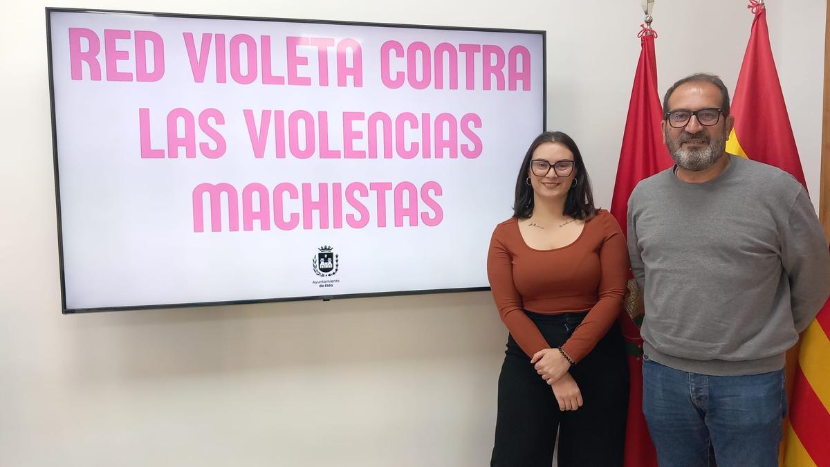 Los ediles de Igualdad y Fiestas en la presentación de la red violeta de Elda