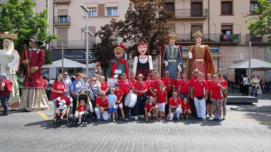 Los gigantes de Luceni viajan al encuentro de Teruel