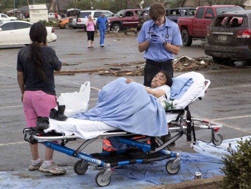 Un gran tornado devasta Oklahoma, en Estados Unidos