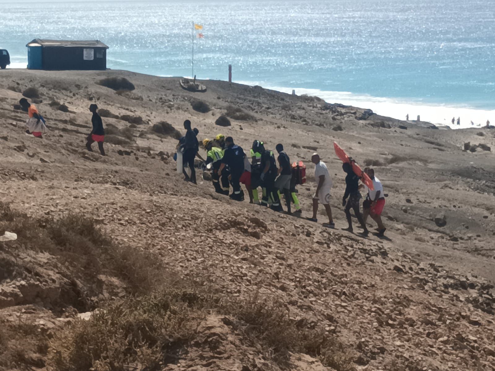 Traslado en helicóptero a Gran Canaria de un niño ahogado en Fuerteventura