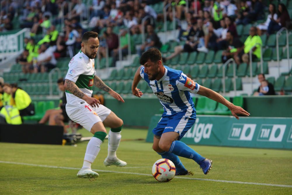 El Dépor empate en Elche, pero celebra