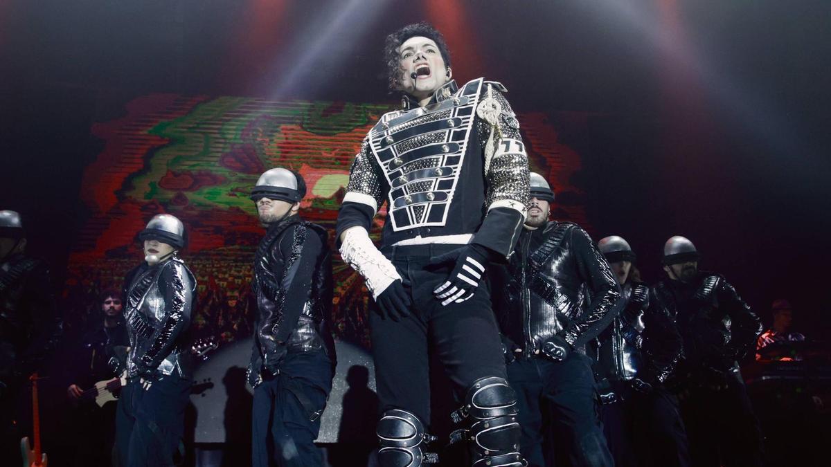 Tributo a Michael Jackson en el Gijón Arena (en imágenes)