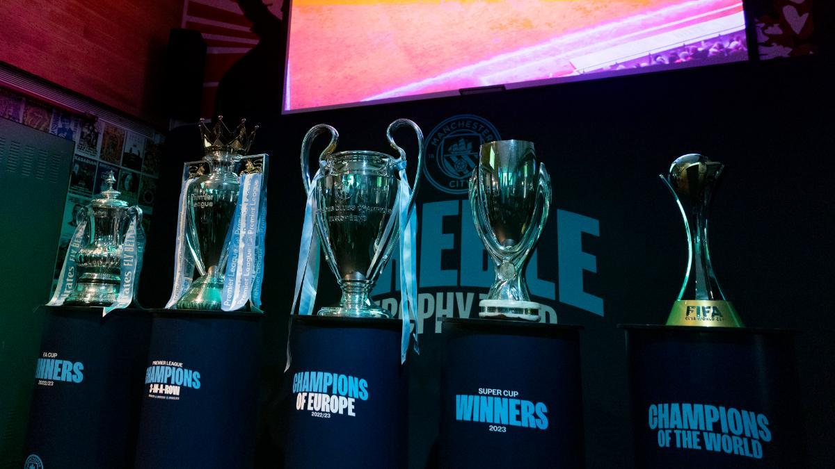 El 'Treble Trophy Tour' llegó a Barcelona