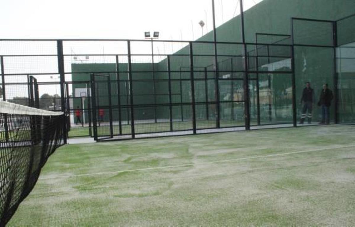 Imagen de una de las nuevas pistas para jugar al pádel.