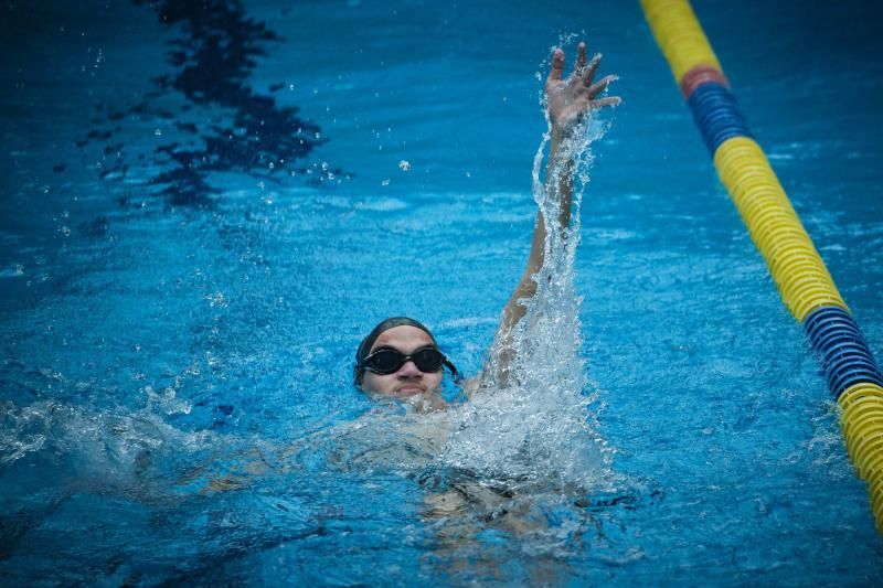 Apertura de la piscina de Santa Cruz  | 01/06/2020 | Fotógrafo: Andrés Gutiérrez Taberne