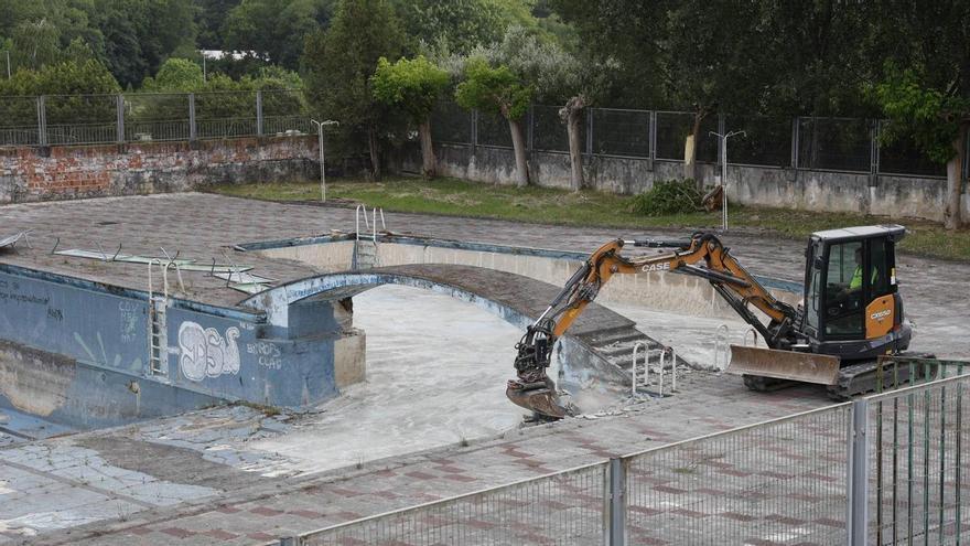 En imágenes: así avanzan las obras de la piscina de La Laboral