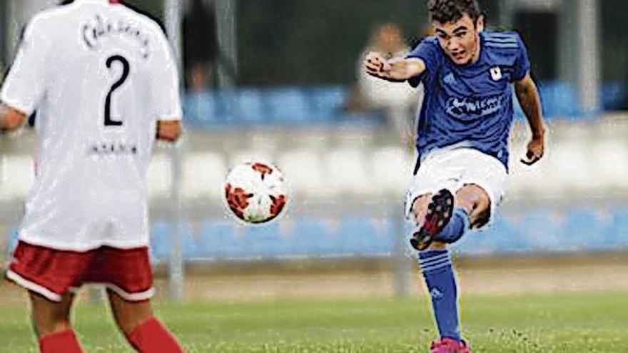 Una imagen del partido de ayer entre Oviedo y Calasanz.