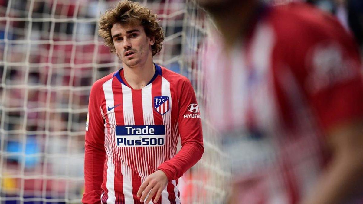 Antoine Griezmann visita el Camp Nou por primera vez tras decir no al Barça