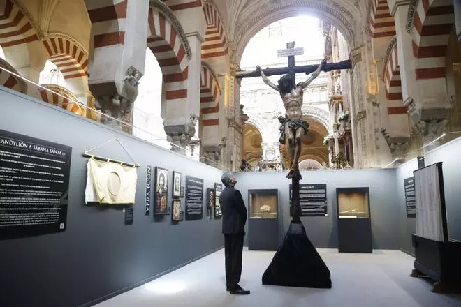 La exposición 'El hombre de la Sábana, revelaciones y misterios que permanecen', en imágenes