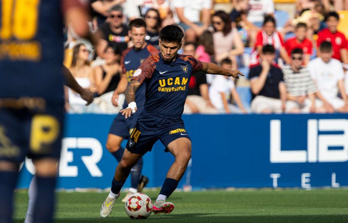 Pablo Hernández en un partido del UCAM. | PRENSA UCAM