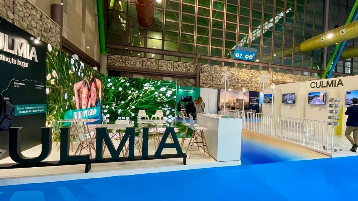 El expositor de Culmia en el salón inmobiliario Simed de Málaga.