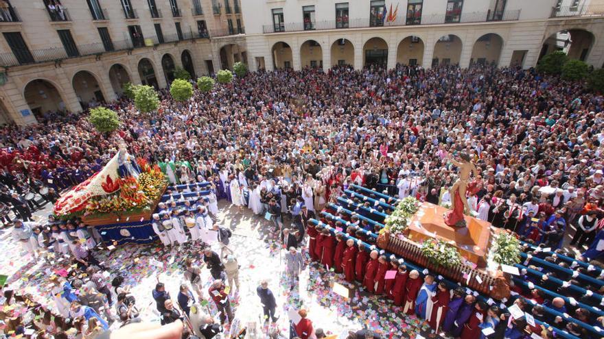 La Semana Santa de Alicante concluye entre aleluyas